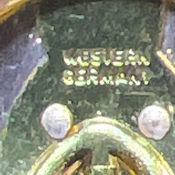 Western Germany Gold Tone Collar/Scarf Clip (4105) - Picture 5 of 5